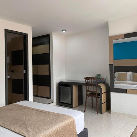 Hotel Plaza Real Оканья Экстерьер фото