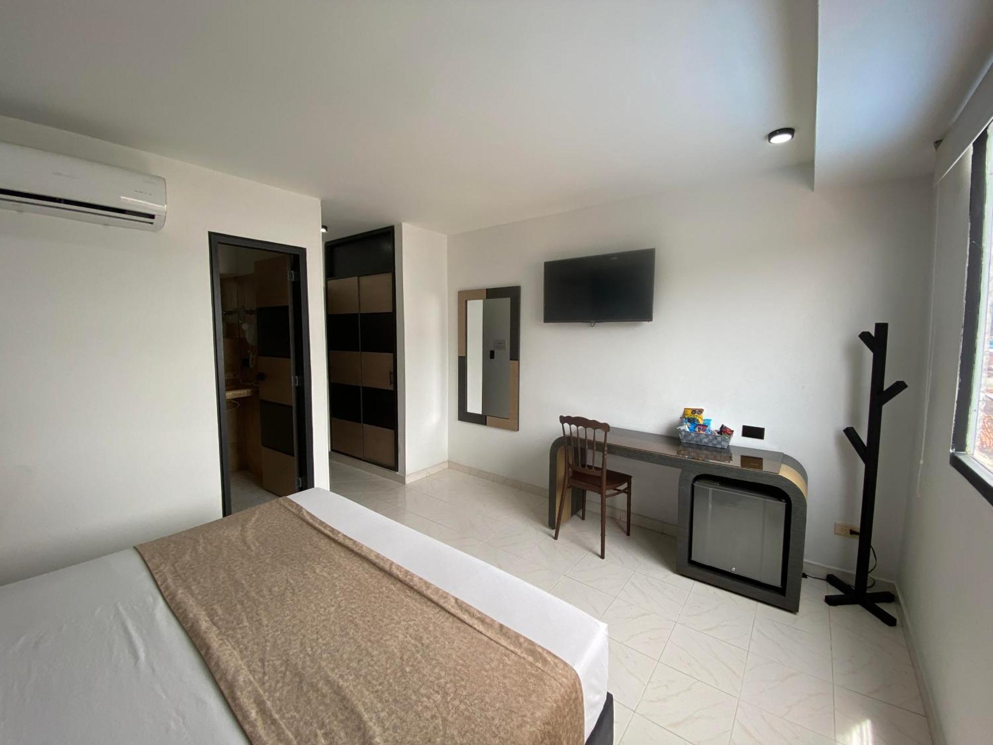 Hotel Plaza Real Оканья Экстерьер фото